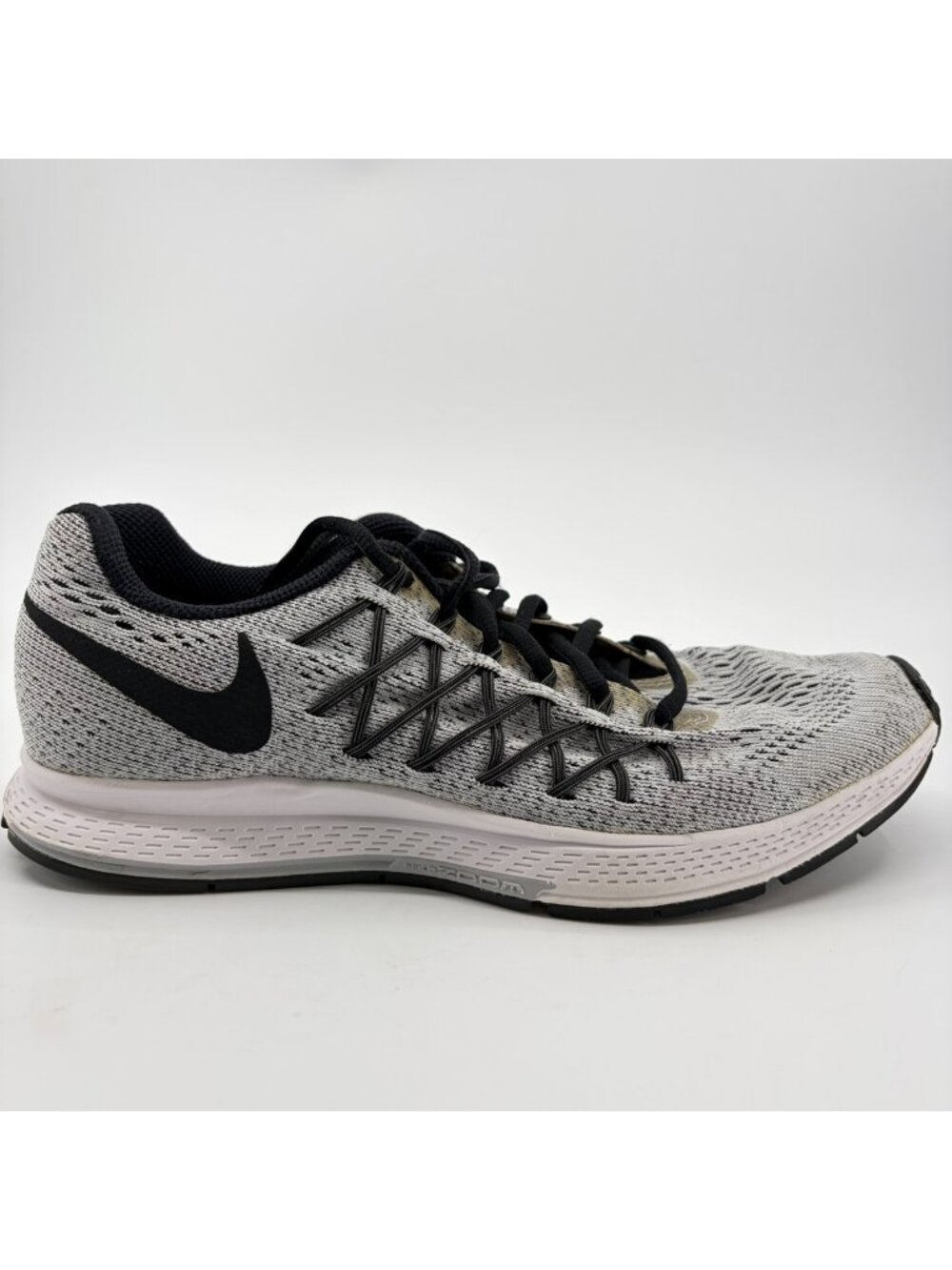 Nike Air Zoom Pegasus 32 Womens Size 8.5 Gray Black Running Shoes Sneakers